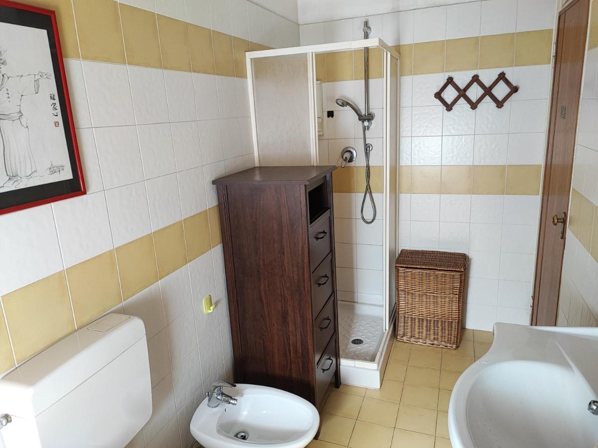 Appartamento Chic Vista Lago - Casa Janis فيربانيا المظهر الخارجي الصورة